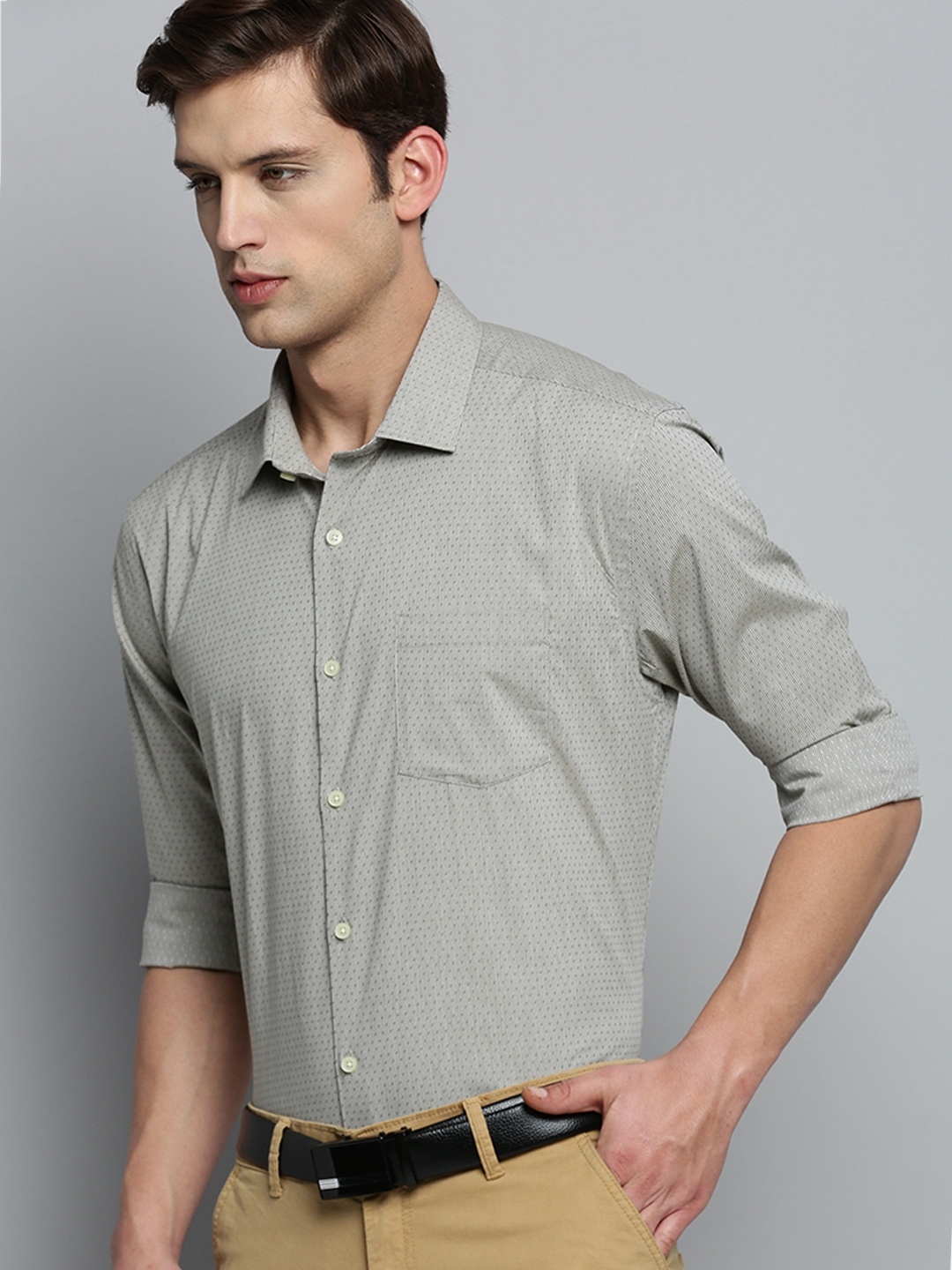 Showoff | SHOWOFF Men's Spread Collar Olive Striped Shirt 2