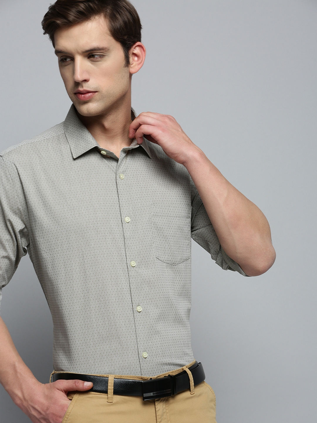 Showoff | SHOWOFF Men's Spread Collar Olive Striped Shirt 0