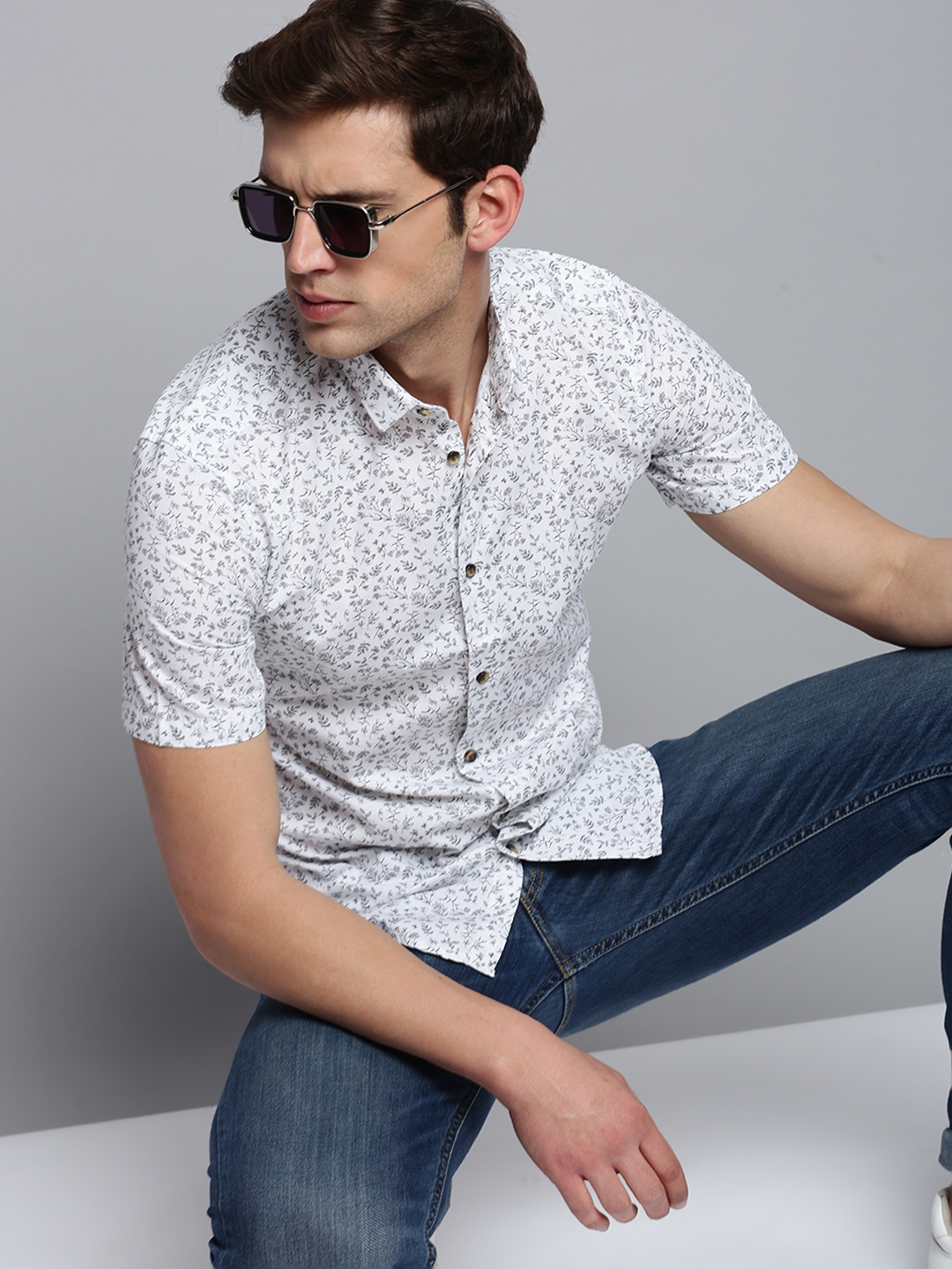 Showoff | SHOWOFF Men's Spread Collar Solid White Classic Shirt 0
