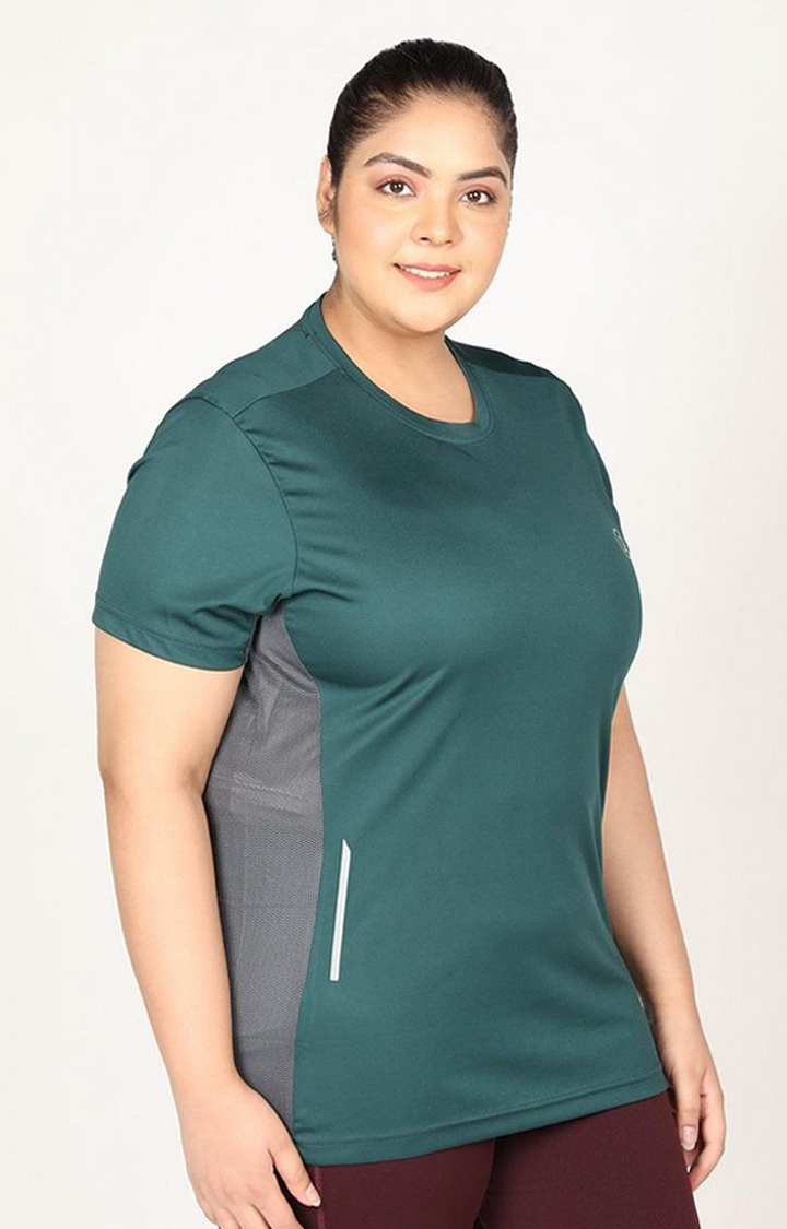 Women's Green Solid Polyester Activewear T-Shirt