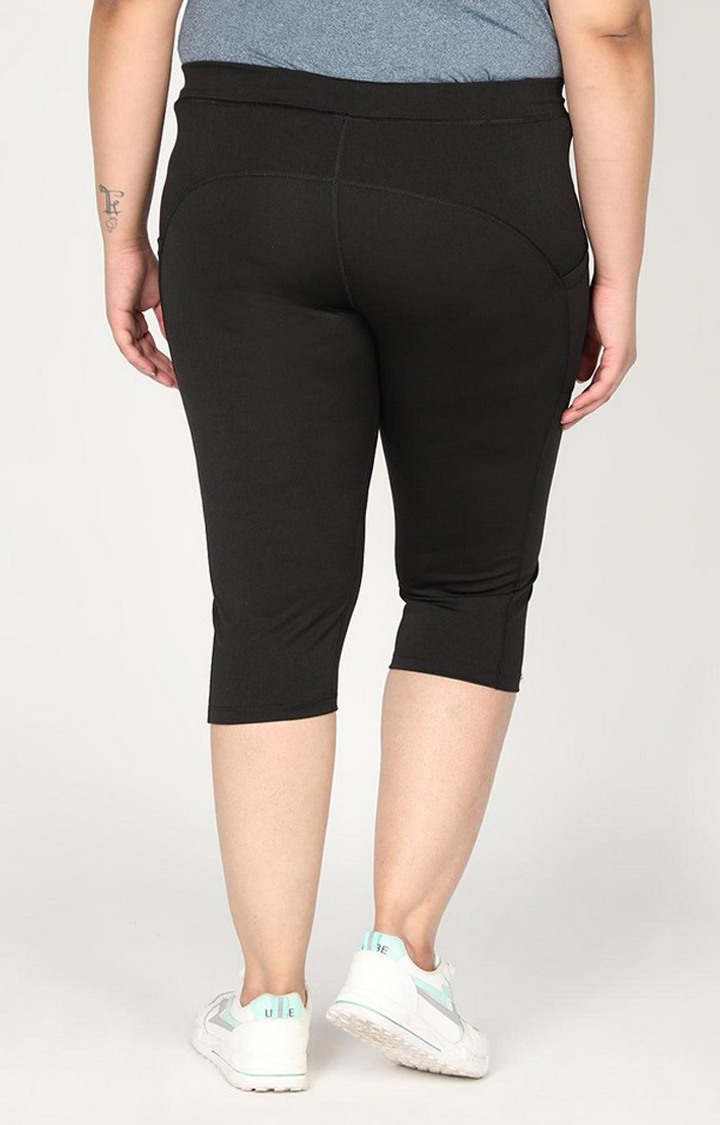 Women's Black Solid Polyester Capris