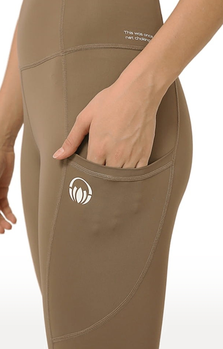 Kosha Yoga Co. | Women's buttR Yoga Pants - Soft Sand 3