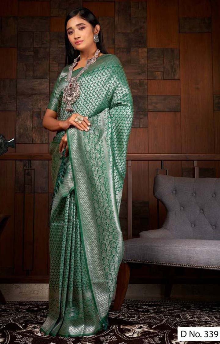 Kanjivaram Green Raw Silk Embroidered Woven Saree