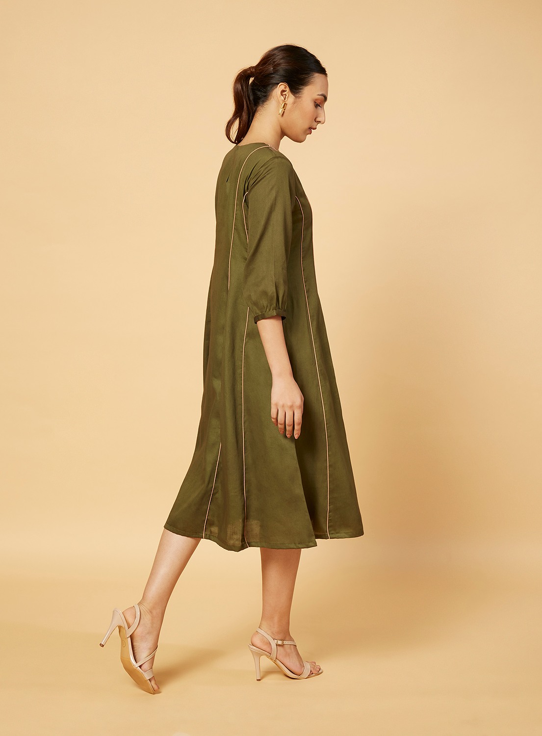 Panelled Dress with neck detail