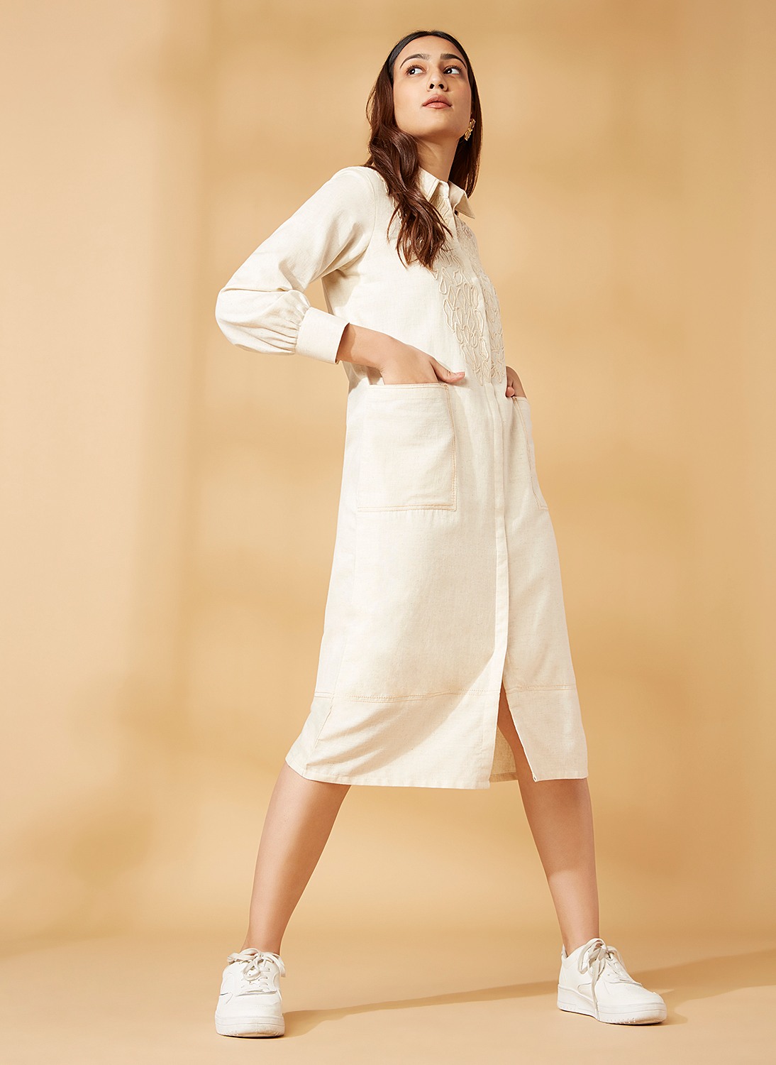 Shirt dress with textured neckline