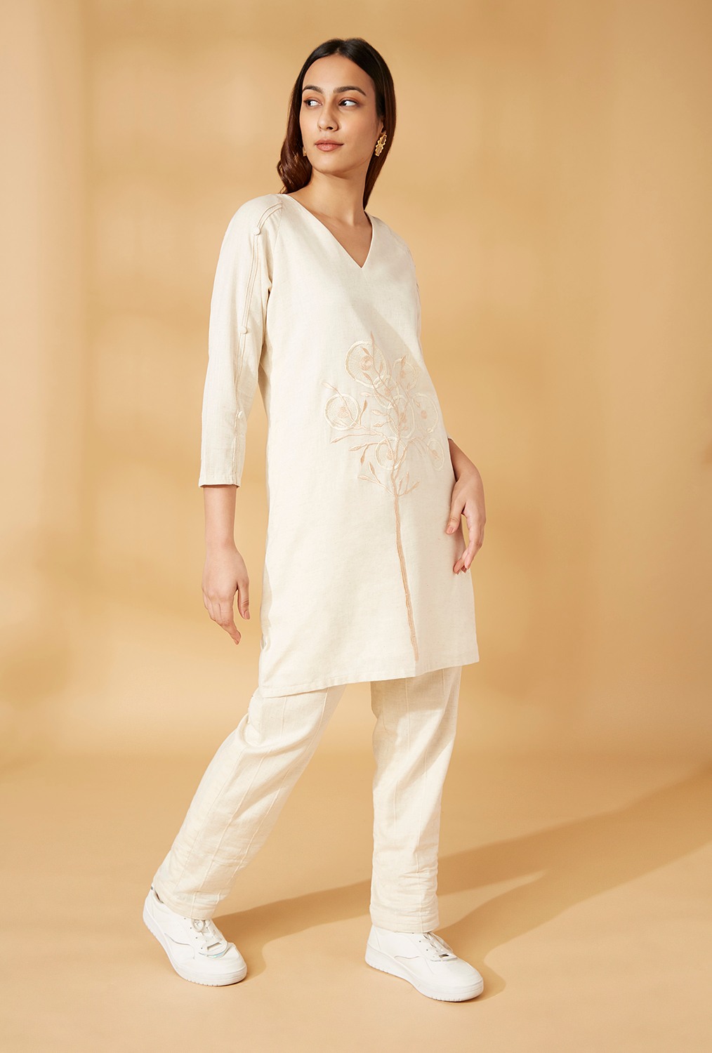 Embroidered tunic set