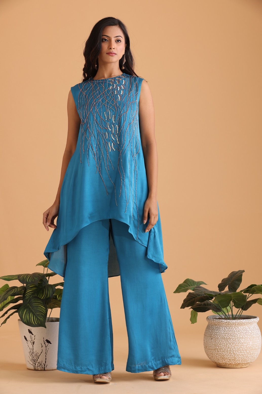 High low embroidered kurta set