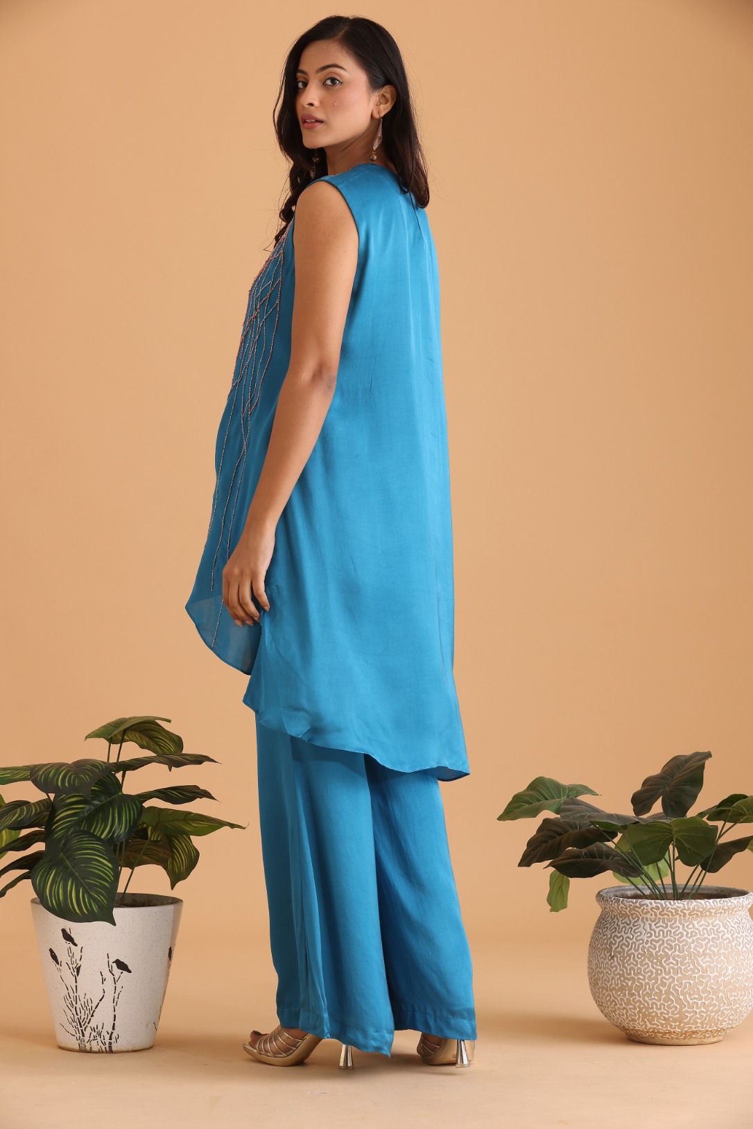 High low embroidered kurta set