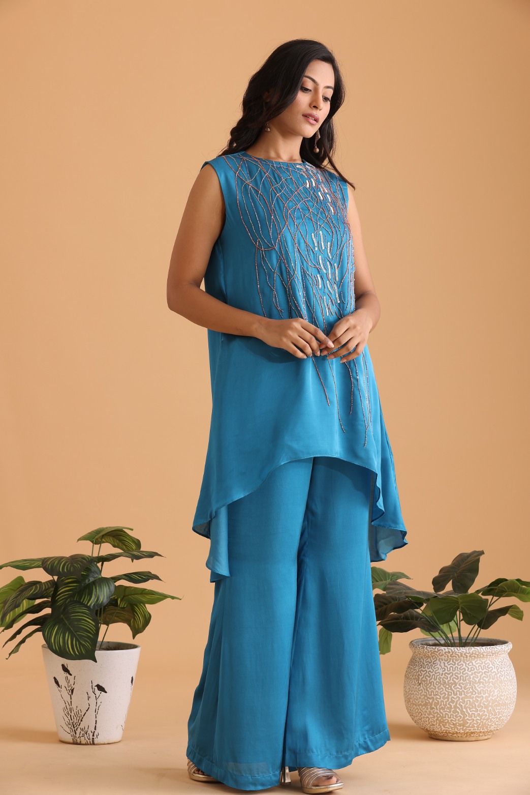 High low embroidered kurta set