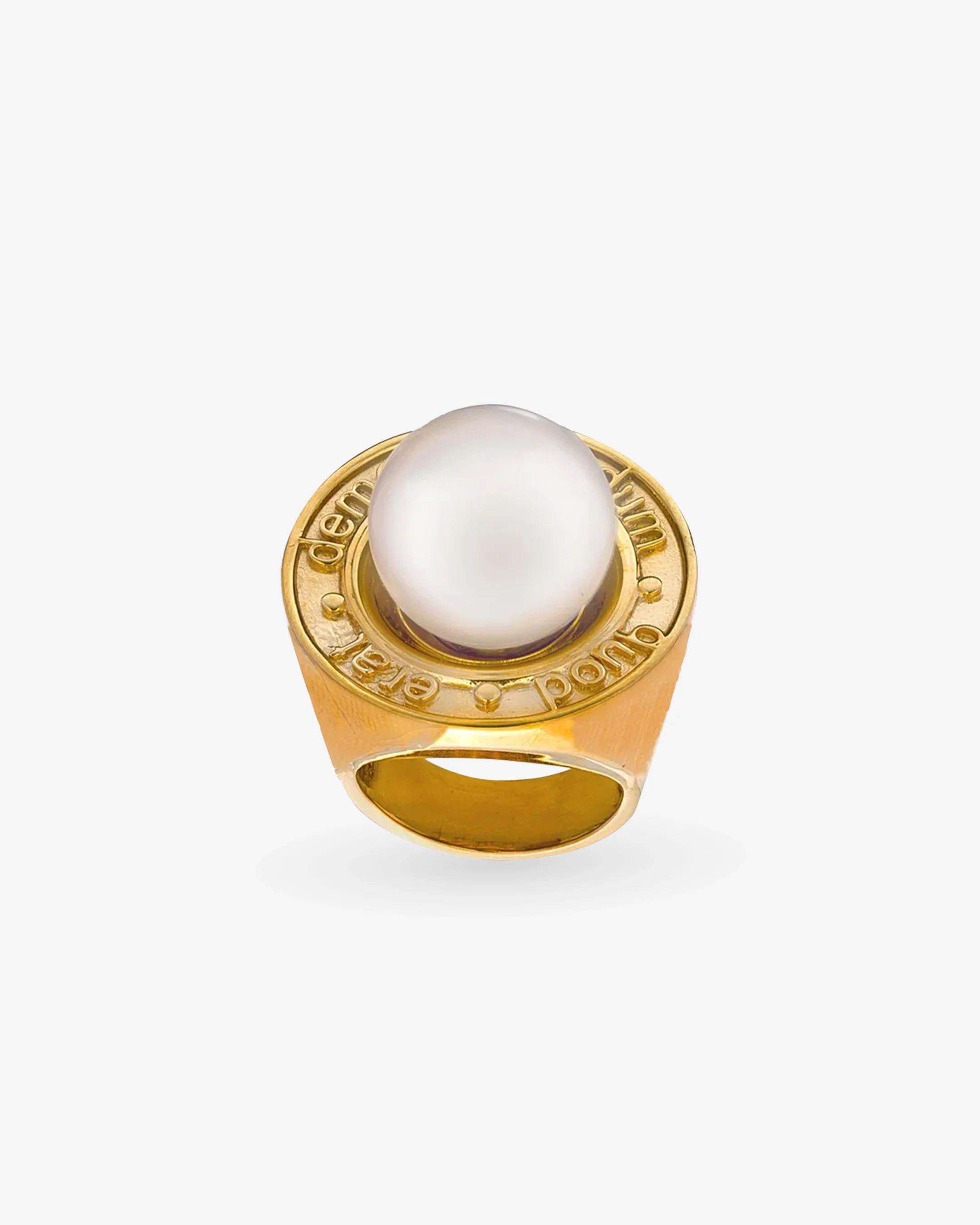 QED Pearl Ring in Gold
