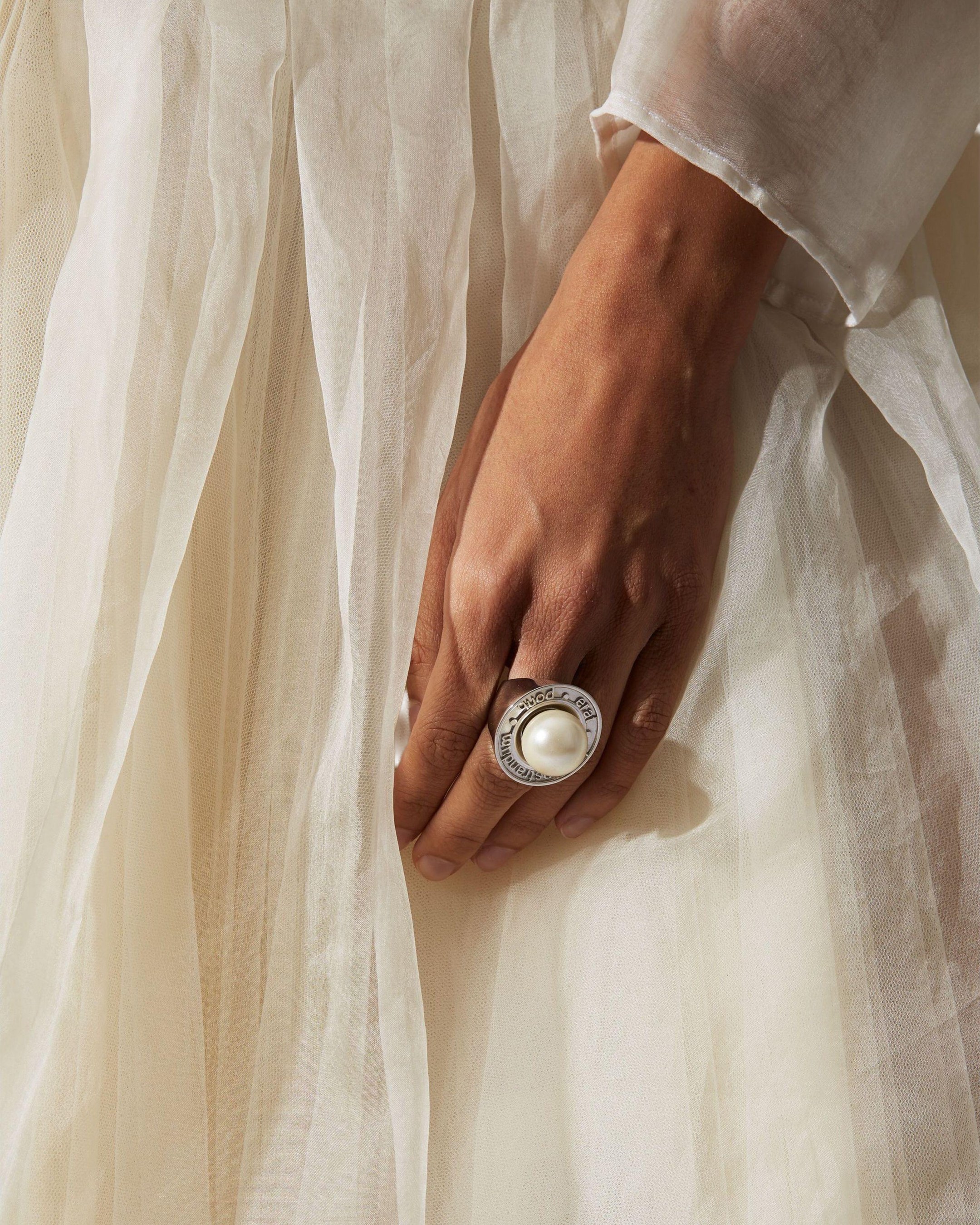 QED Pearl Ring in Silver