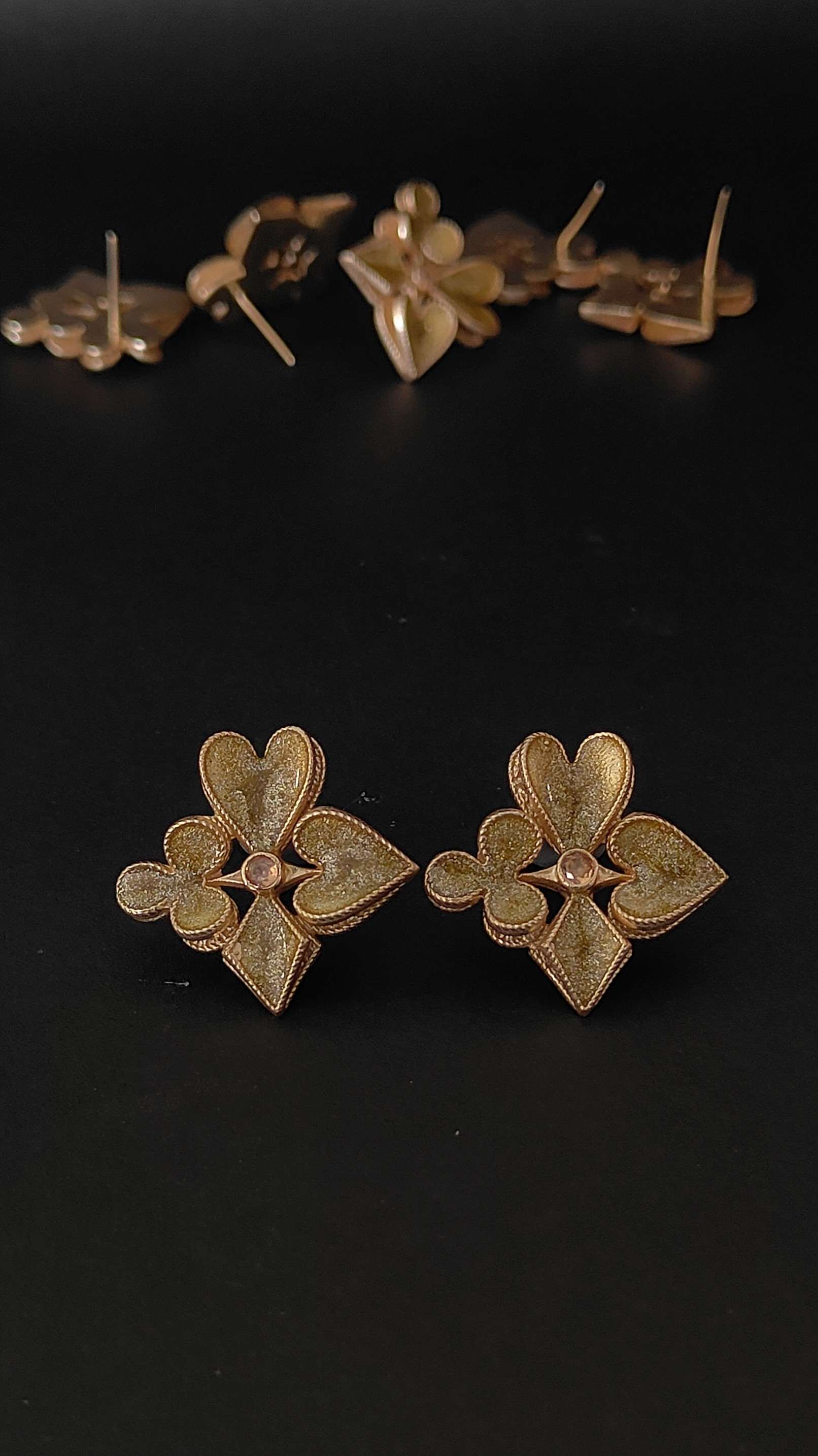 Gold Royal Deck Studs