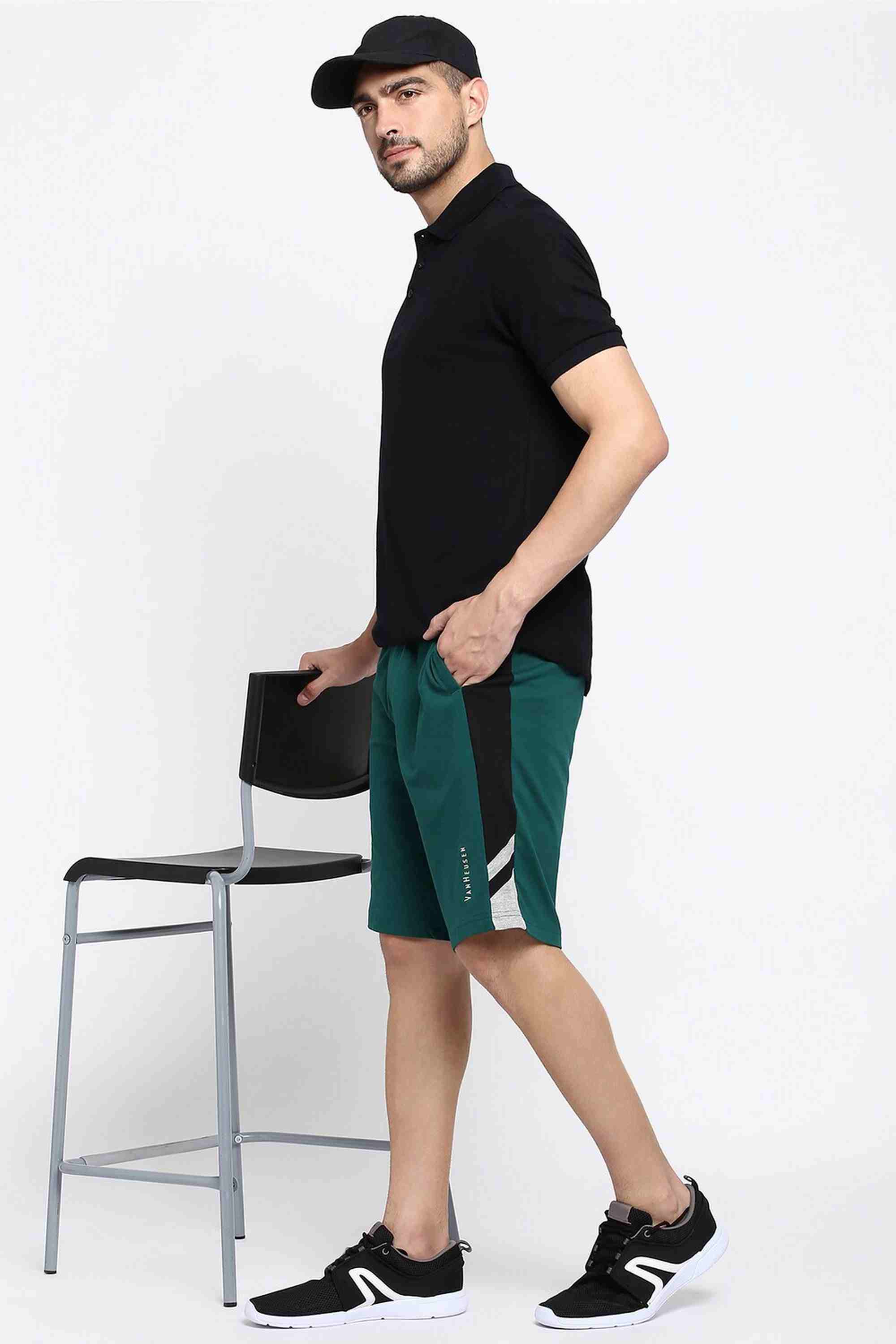 Solid Cotton Elasticated Men's Shorts