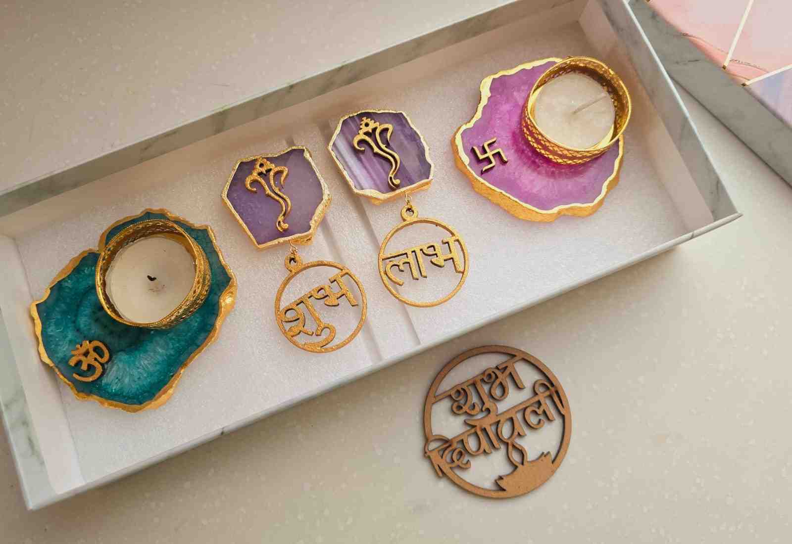 A beautiful set of three gift combo