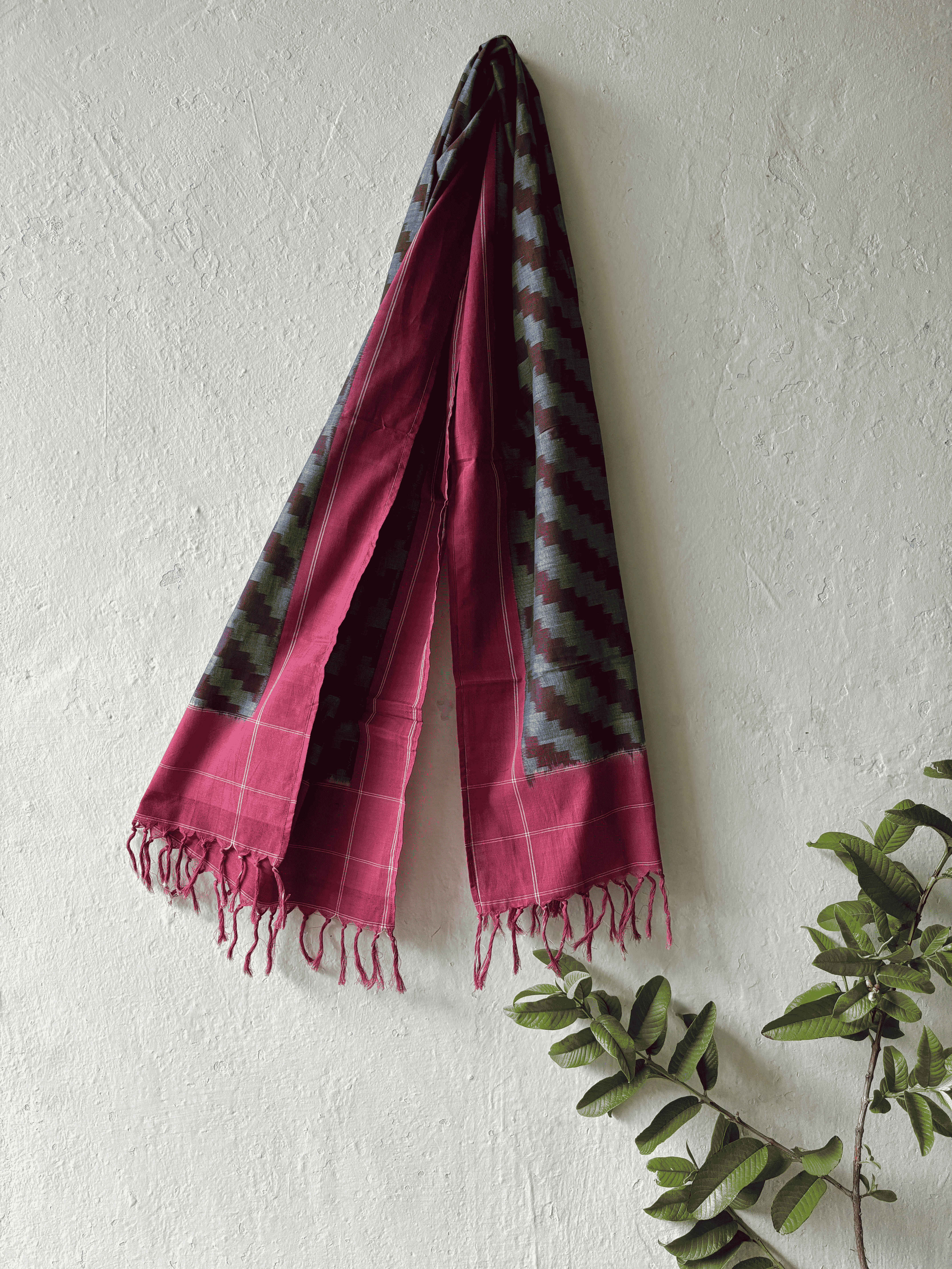 Naatural Dyes Diagonals Ikat Stole