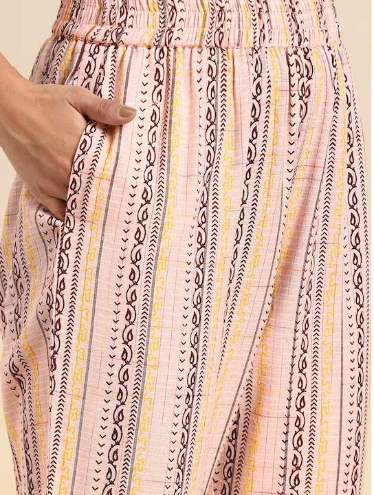 Women Pink Ethnic Motifs Printed Kurta with Trousers