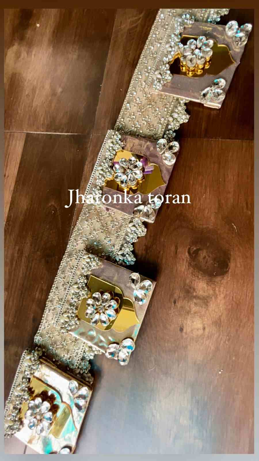 Ivory & Gold Bandarwal