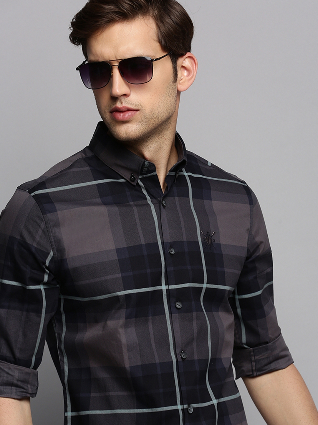 Showoff | SHOWOFF Men's Spread Collar Checked Navy Blue Classic Shirt 0