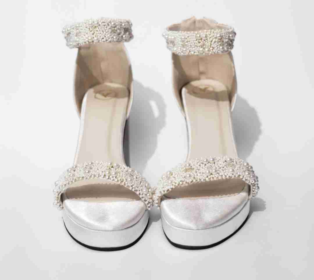 KHUSHI WHITE PEARLS HIGH HEEL