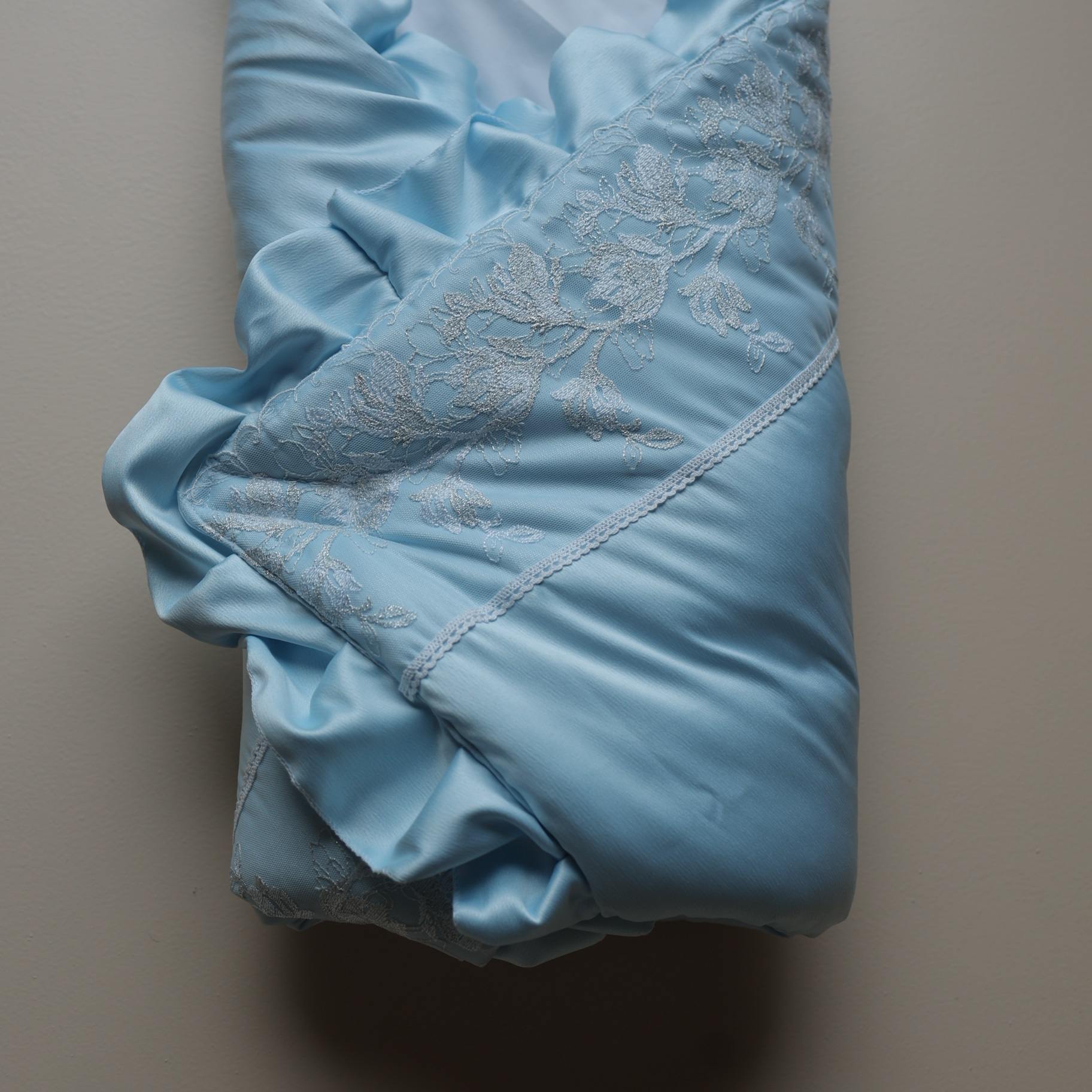 Frosted Bloom Wrap
