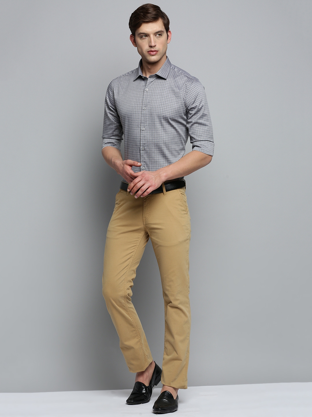 Showoff | SHOWOFF Men's Spread Collar Checked Grey Classic Shirt 4