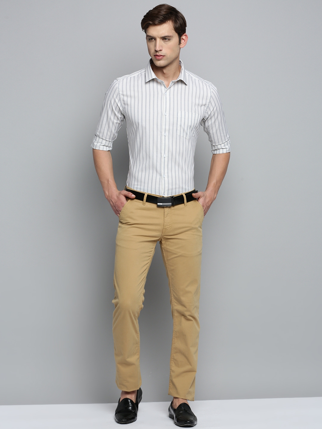 Showoff | SHOWOFF Men's Spread Collar Striped White Smart Shirt 4