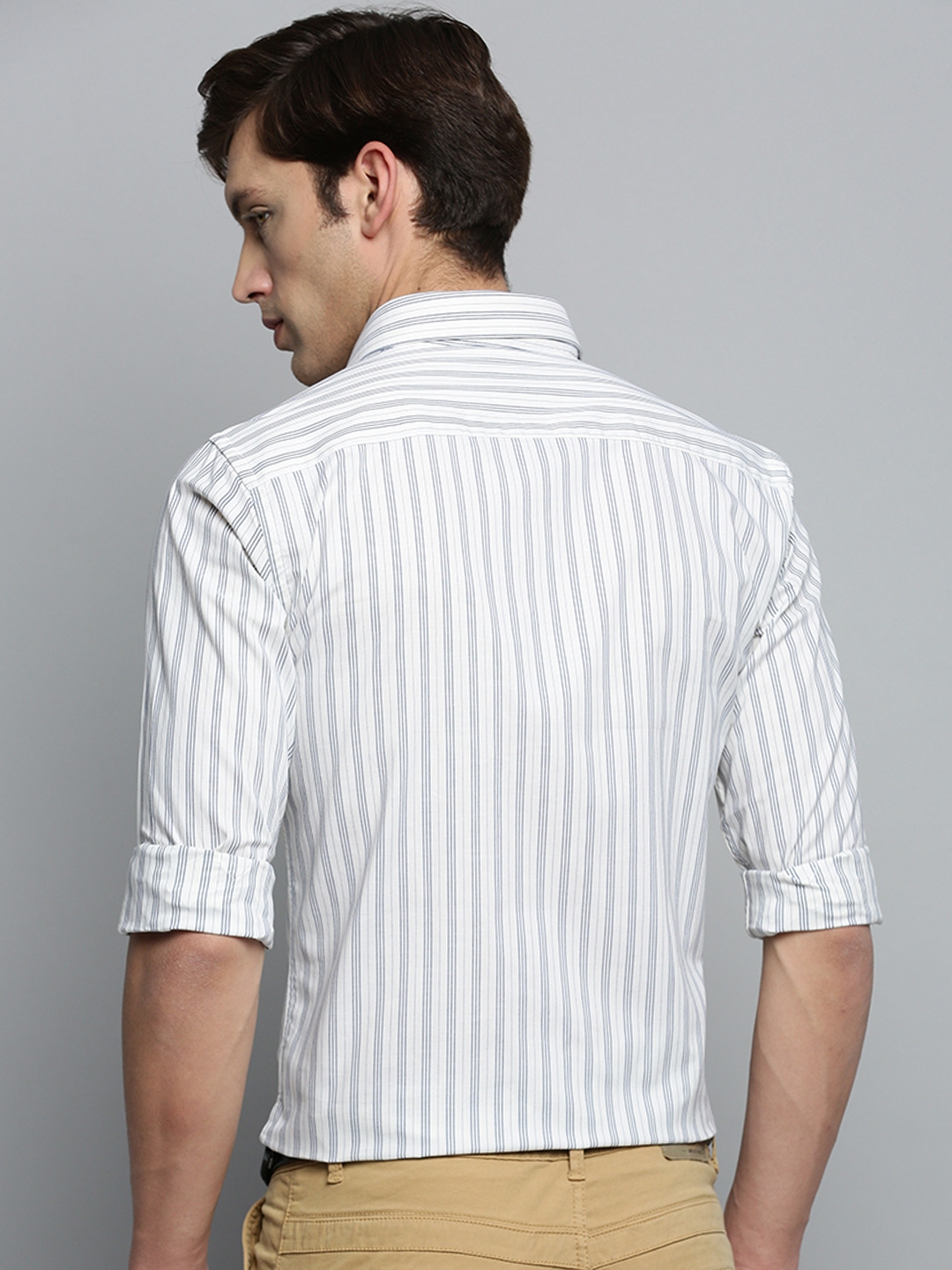Showoff | SHOWOFF Men's Spread Collar Striped White Smart Shirt 3