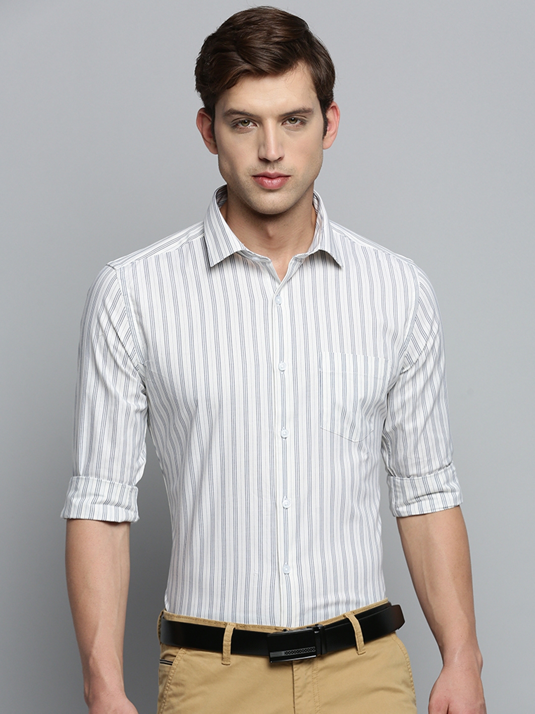 Showoff | SHOWOFF Men's Spread Collar Striped White Smart Shirt 1