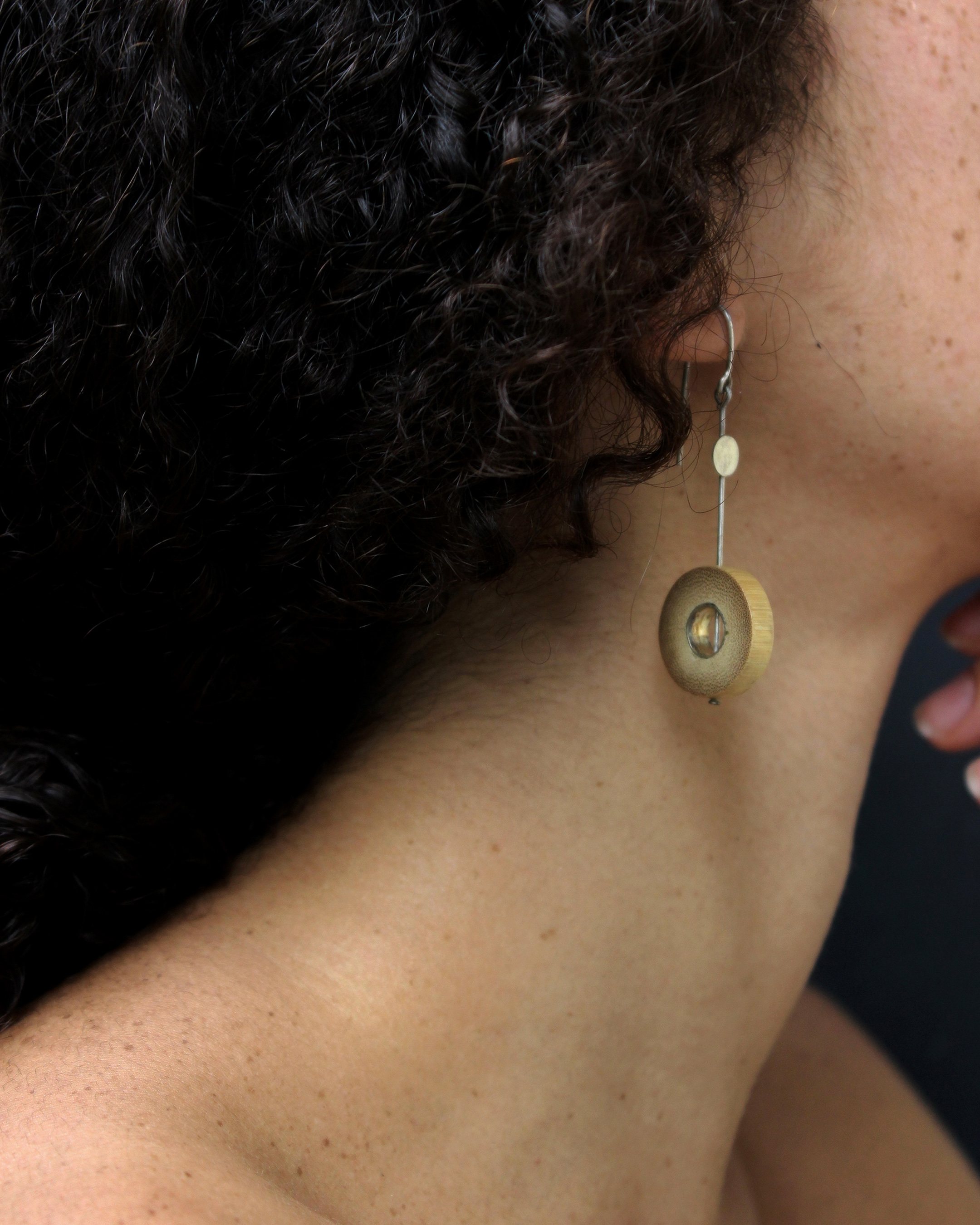 Rhea Silver One Dot