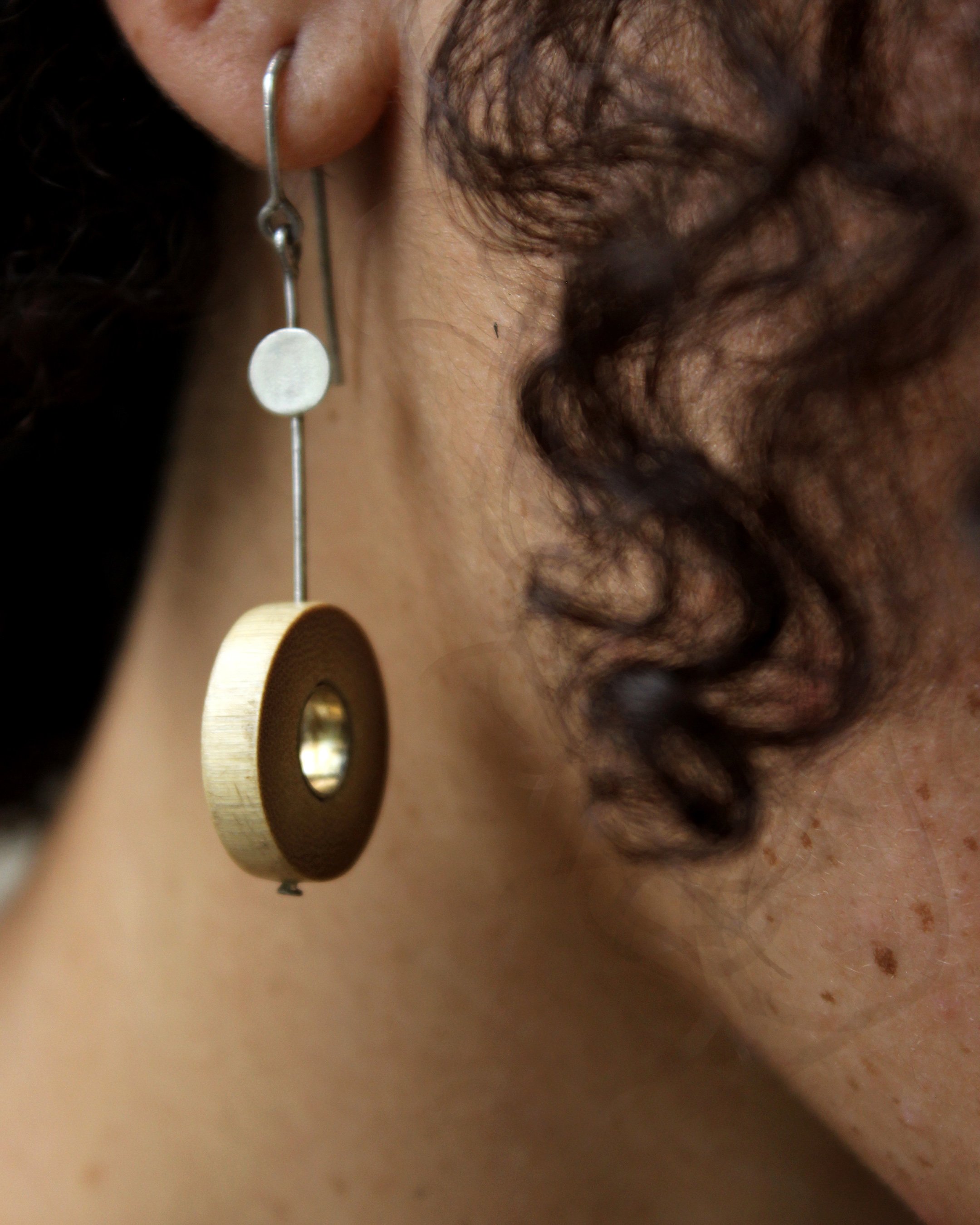 Rhea Silver One Dot