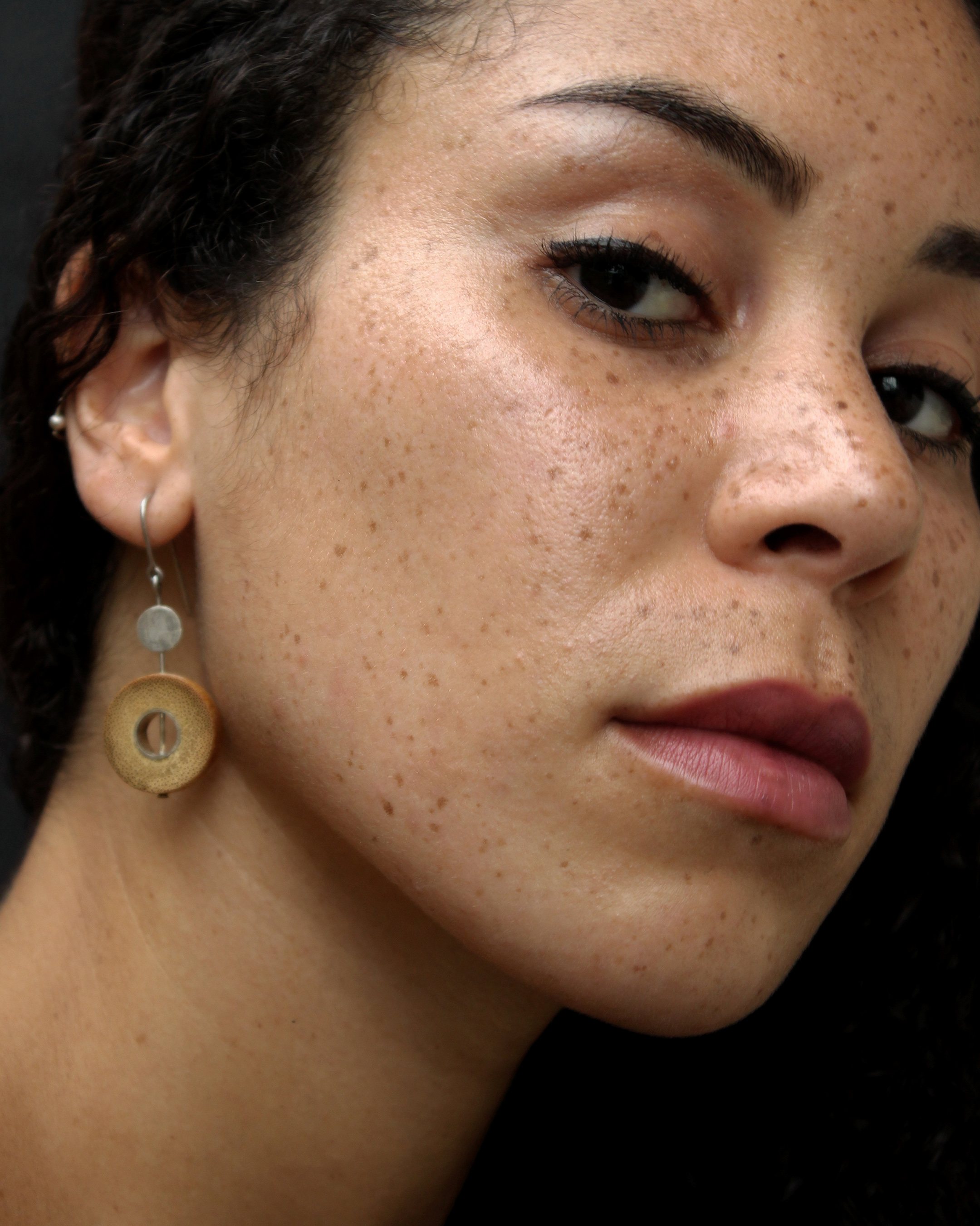 Rhea Silver Dot Dash