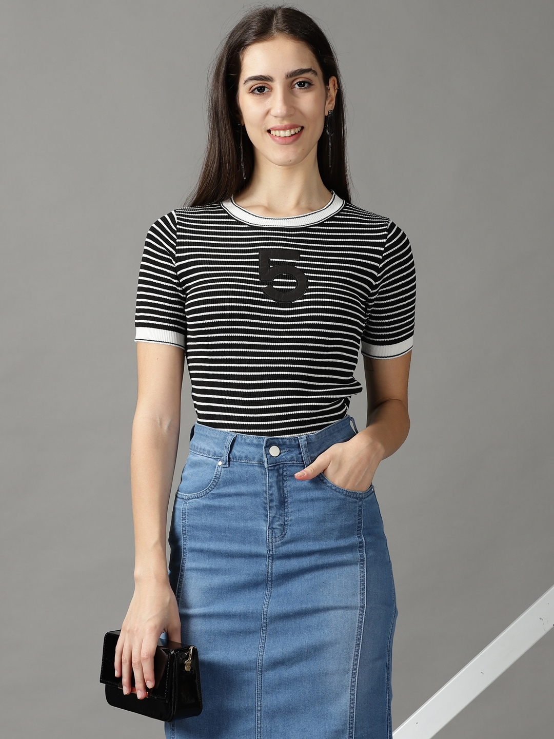 Showoff | SHOWOFF Women Black Striped Round Neck Short Sleeves Regular Fitted Top 0