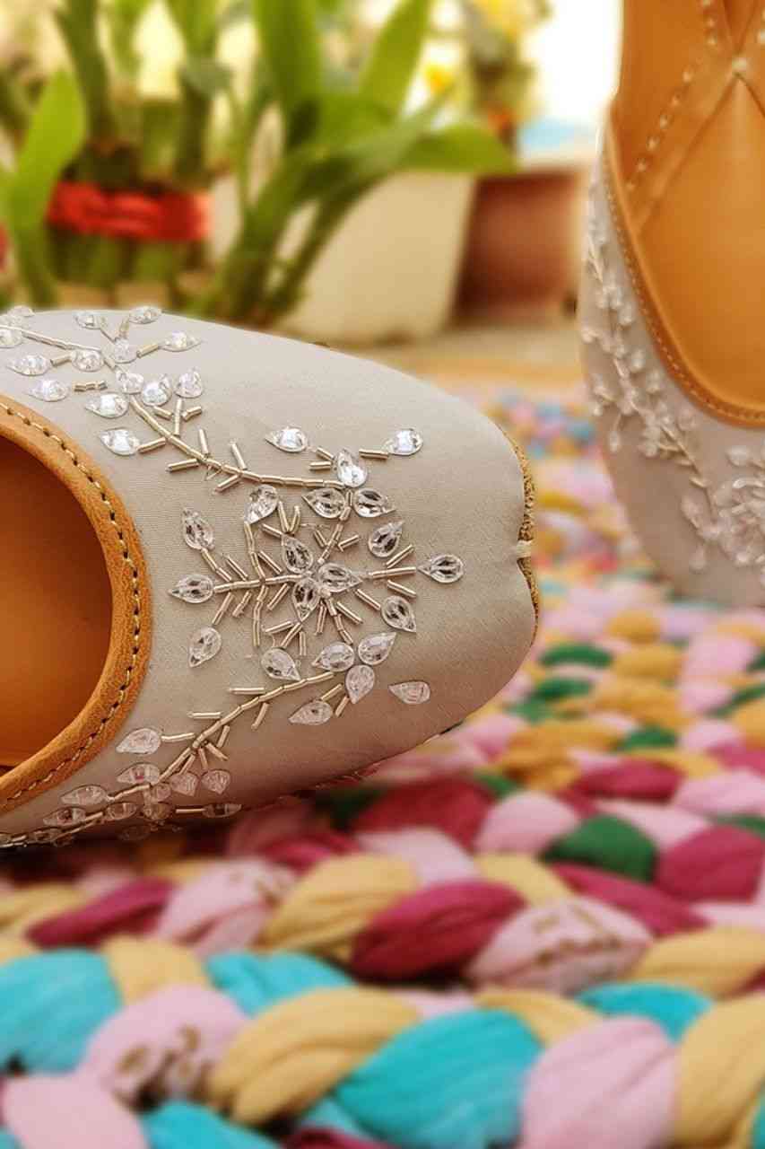 NAKSH