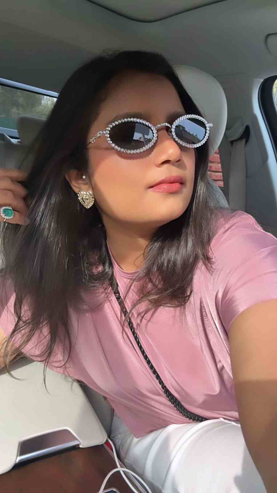 SUNGLASSES