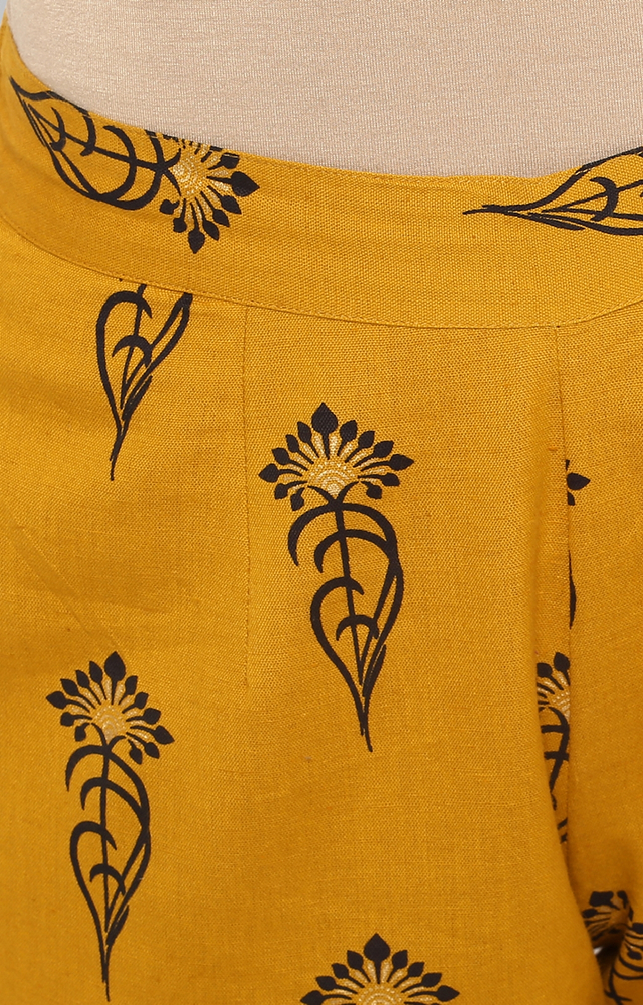 Janasya | Yellow Printed Kurta & Pants 6