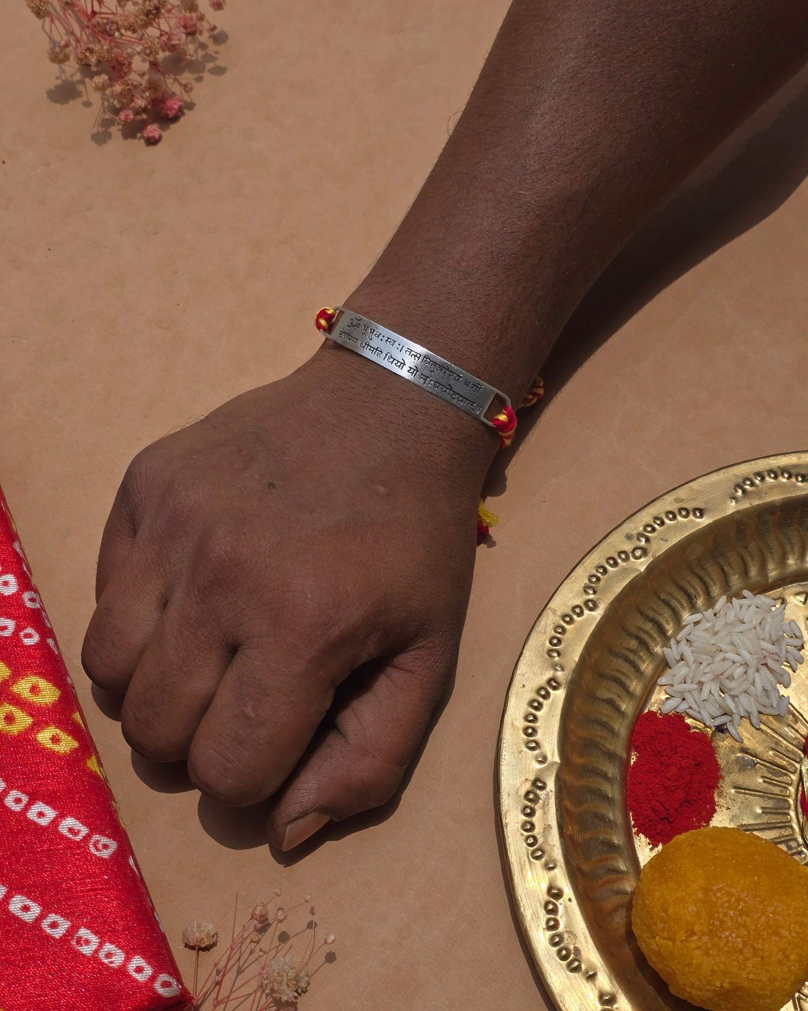 92.7 Silver Pair of Gayatri Mantra