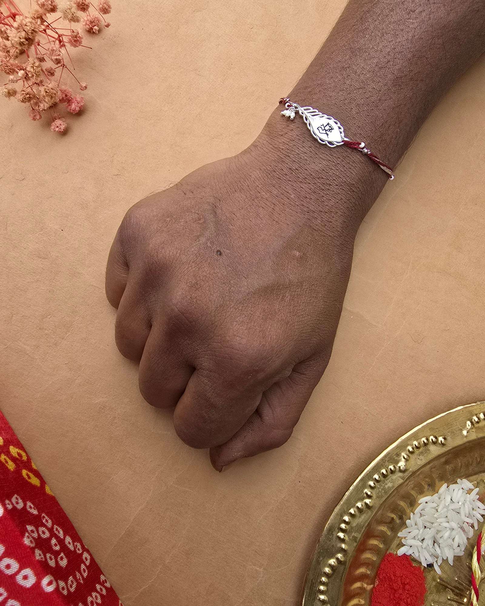 Shyam Pankhi Rakhi In Silver