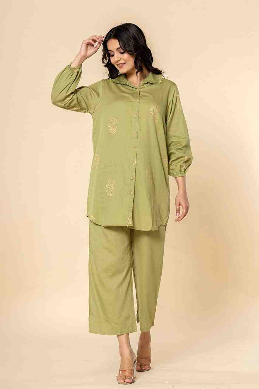 Naksh Green Cotton Satin Co-ordinated Set With Gold Print (Set of 2)