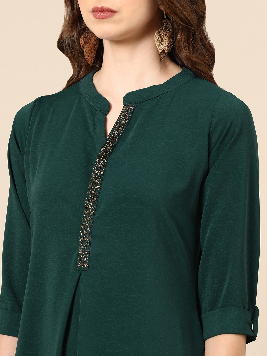 Showoff | SHOWOFF Women's Mandarin Collar Solid Green Straight Kurta 6