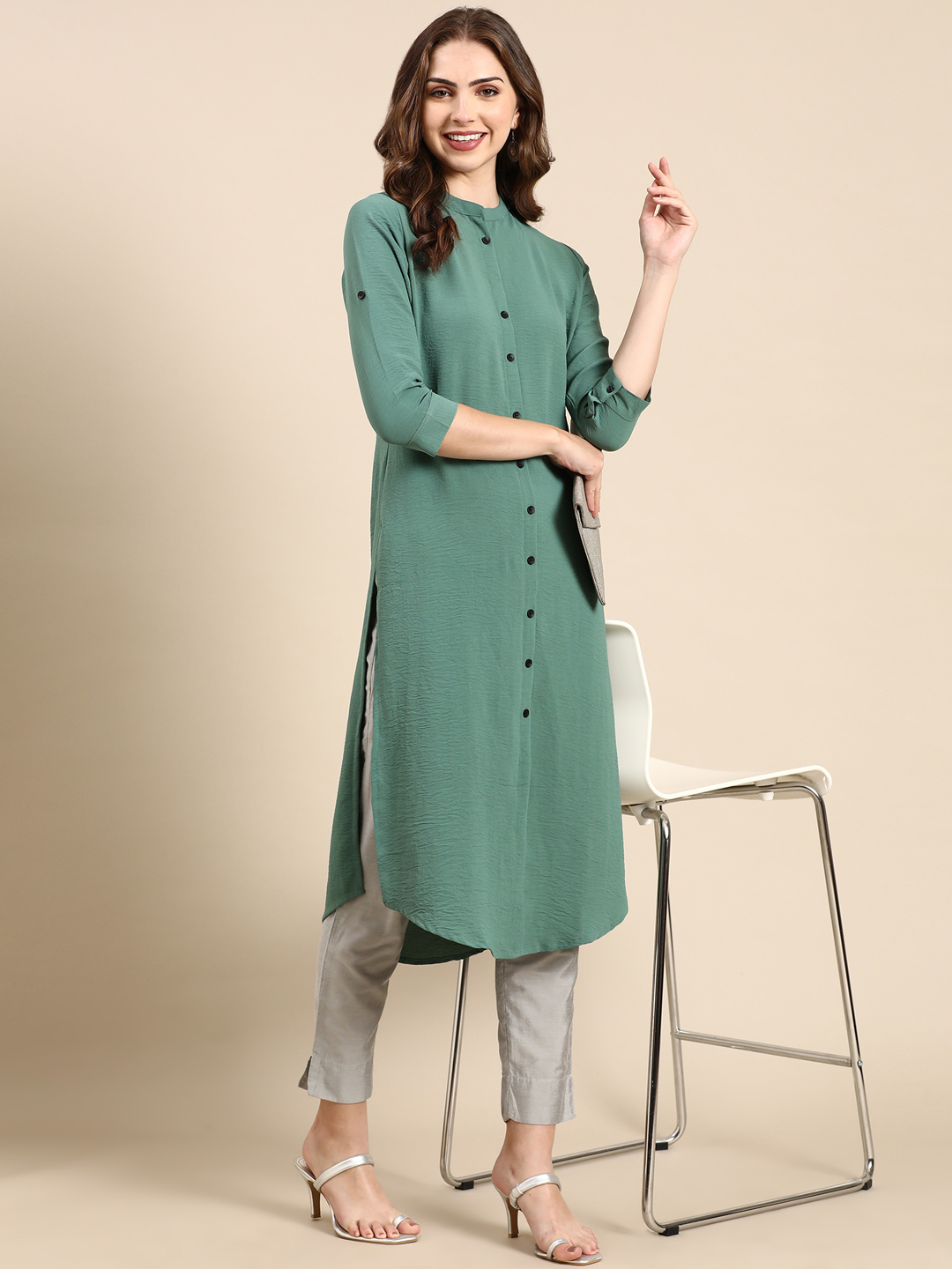 SHOWOFF Women's Mandarin Collar Solid Sea Green Straight Kurta