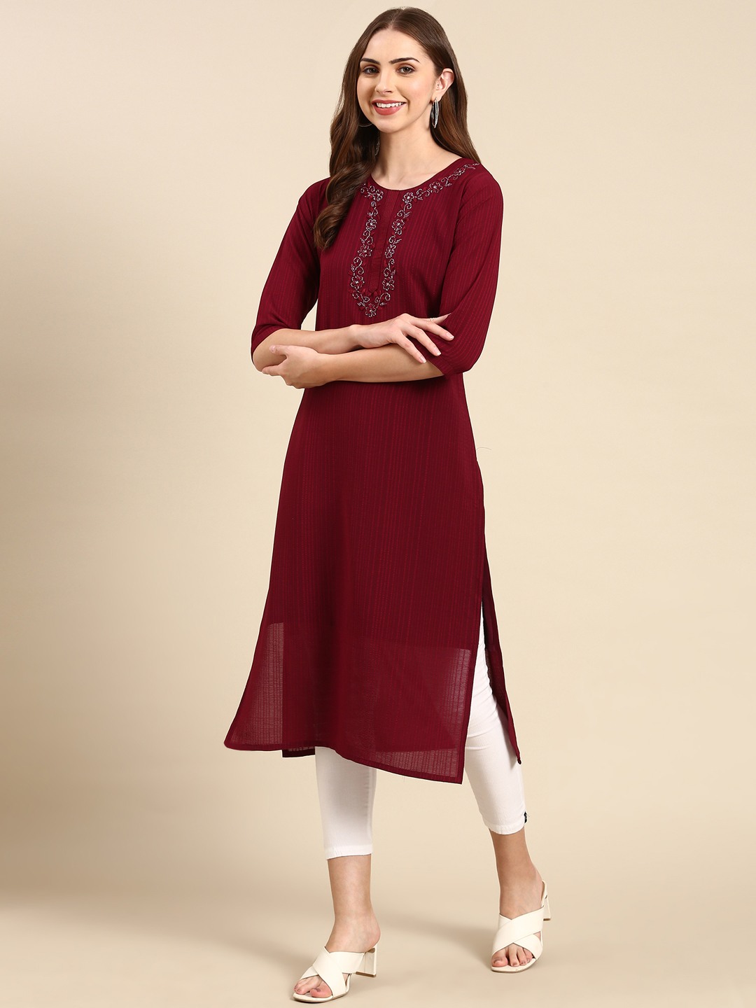 SHOWOFF Women's Round Neck Woven Design Violet Straight Kurta
