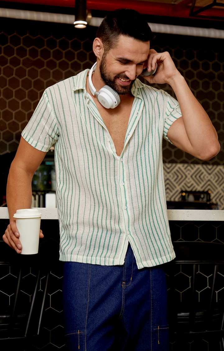 Men's White Striped Casual Shirts