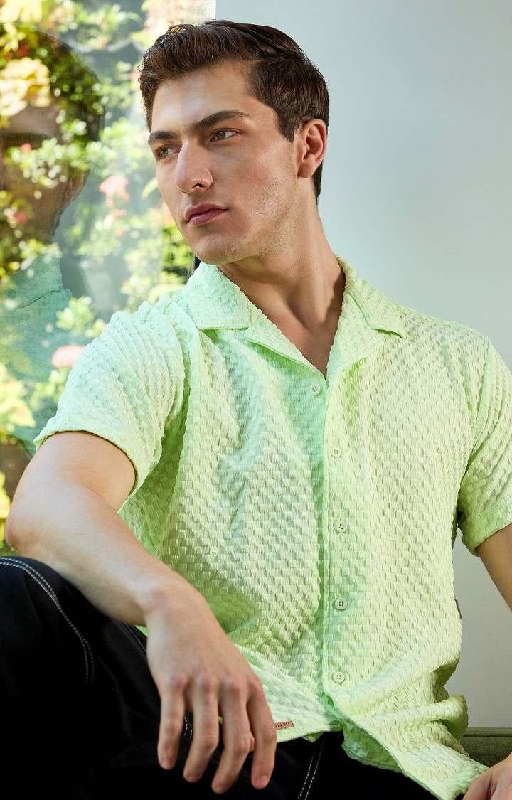 Men's Green Textured Casual Shirts