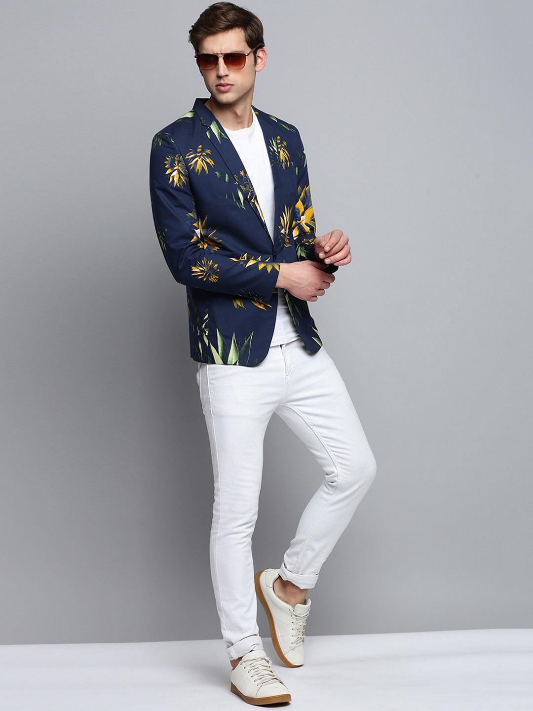 SHOWOFF Men's Printed Notched Lapel Navy Blue Single-Breasted Blazer