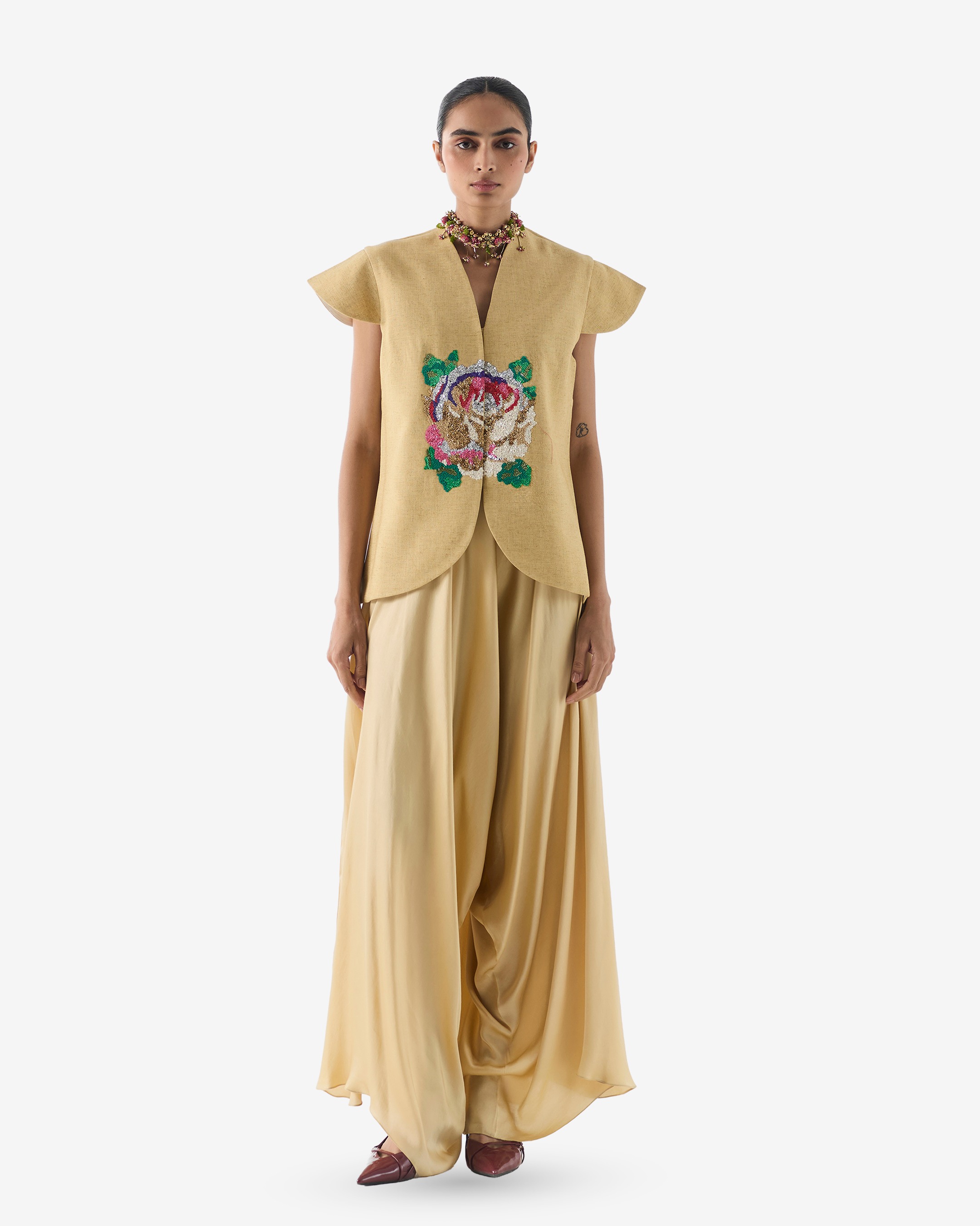 Gold Garden Rose Vest Set