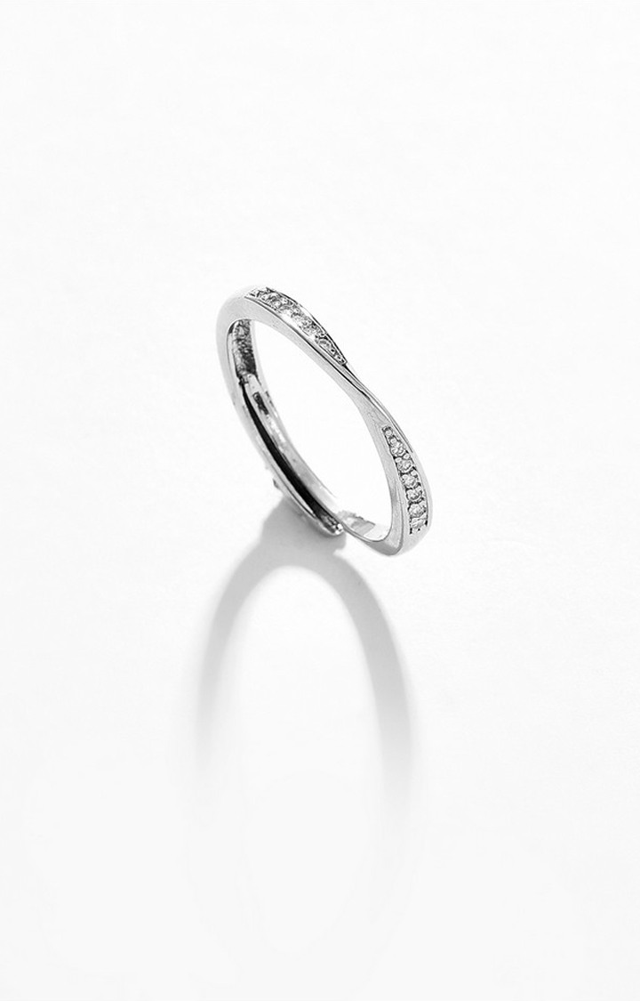 SOHI Silver-Plated White Stone Studded Finger Ring