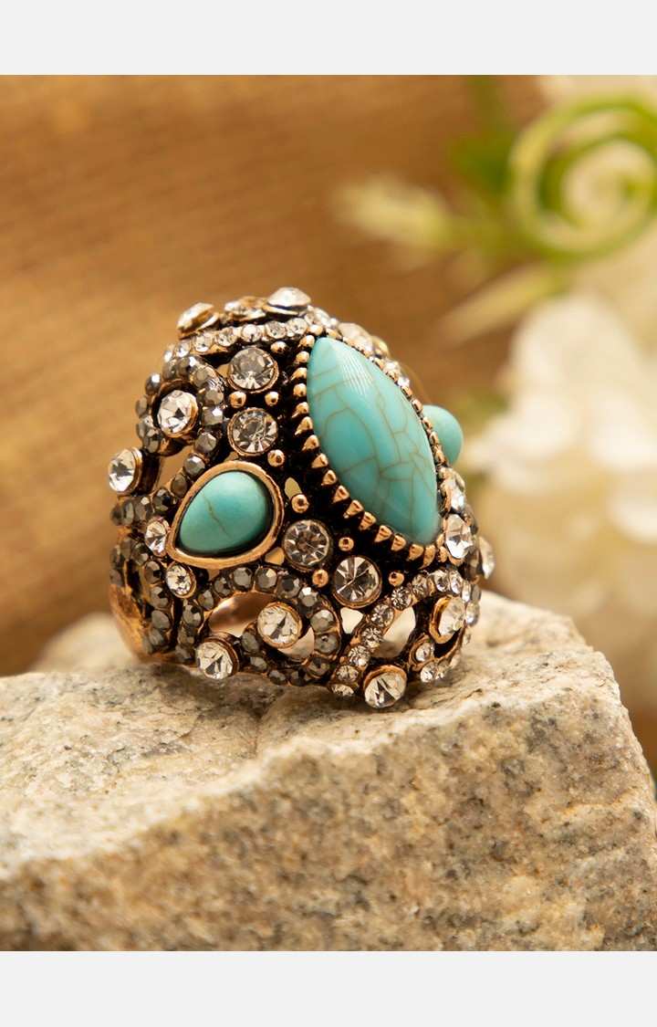 SOHI Gold Plated Blue Stone Studded Finger Ring