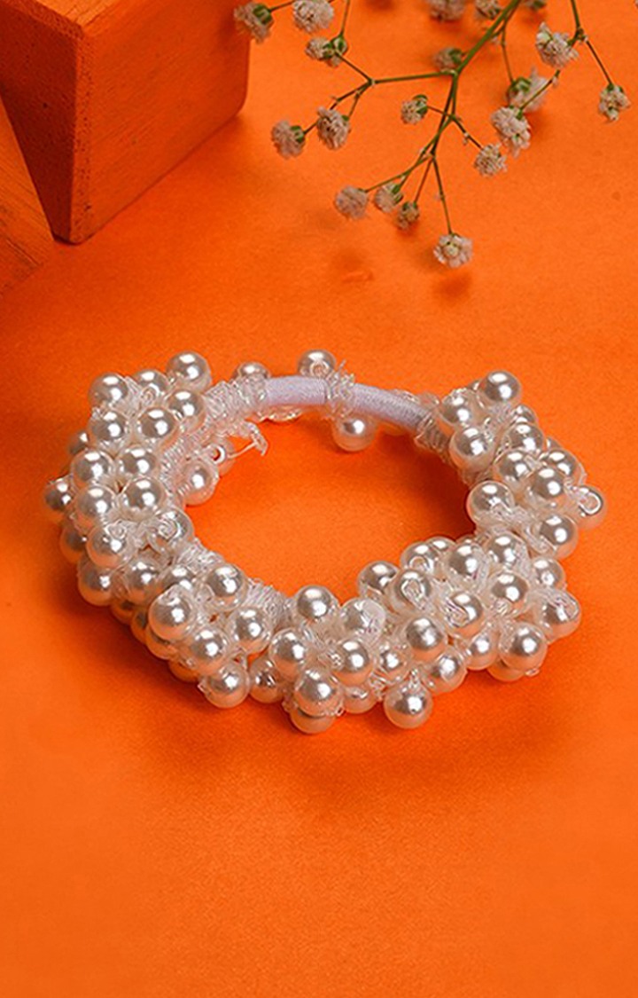 Women's White Pearls Beaded Scrunchie