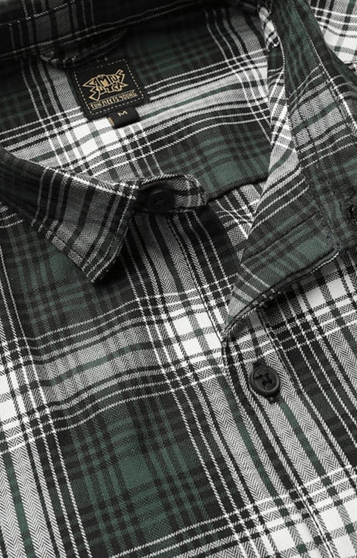 Men's Green Cotton Blend Checkered Casual Shirts