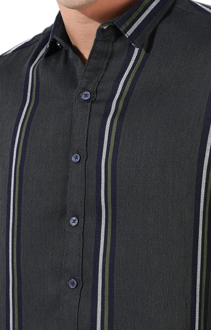 Men's Green Cotton Blend Striped Casual Shirts